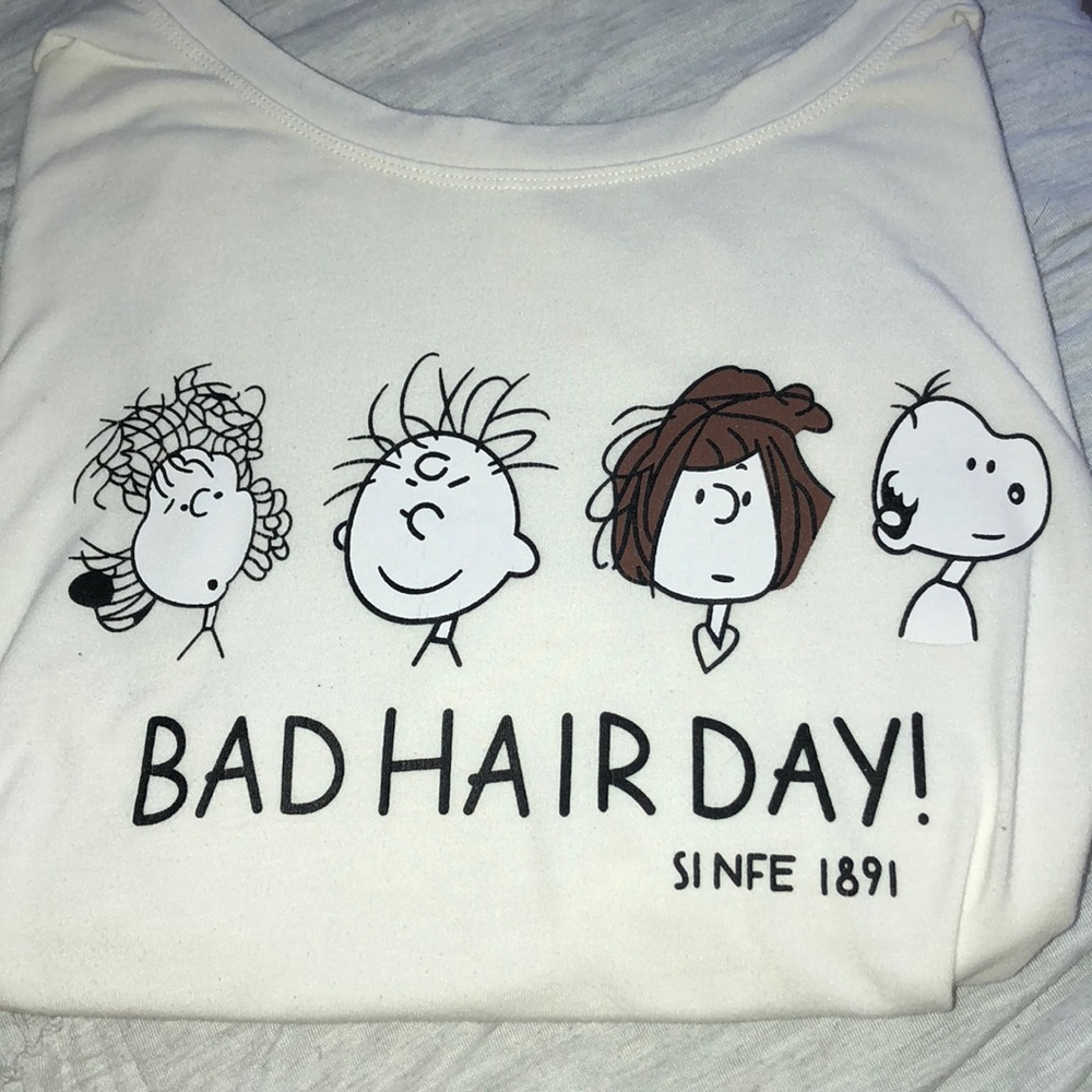 Charlie brown white tee shirt
